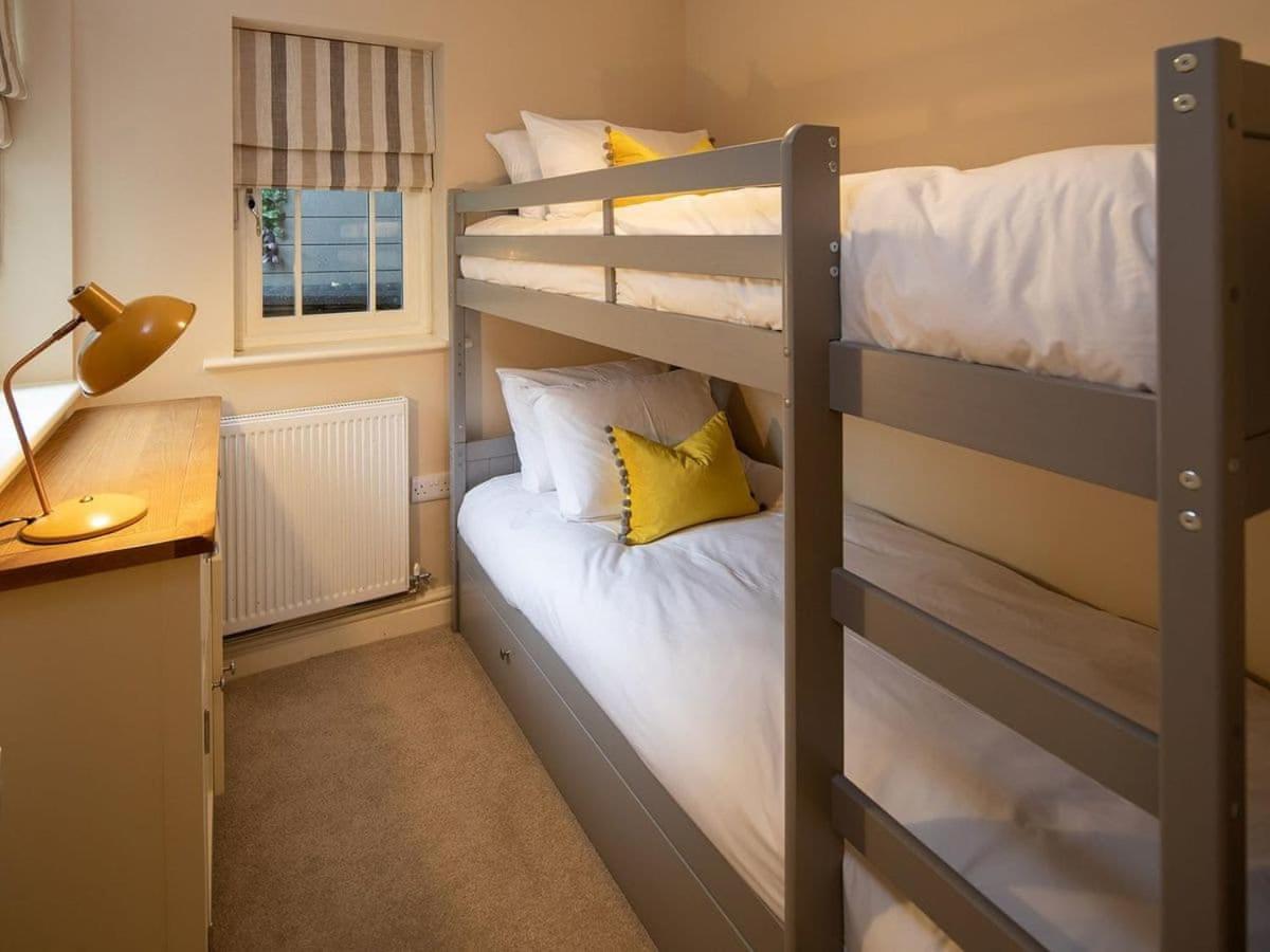 Frebus House Villa Dartmouth Dış mekan fotoğraf